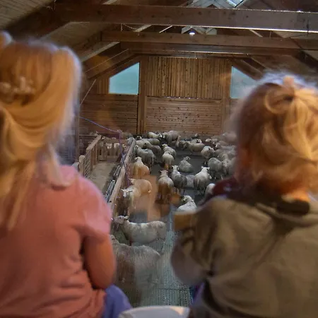 Lägenhet Unik Fjosleilighet